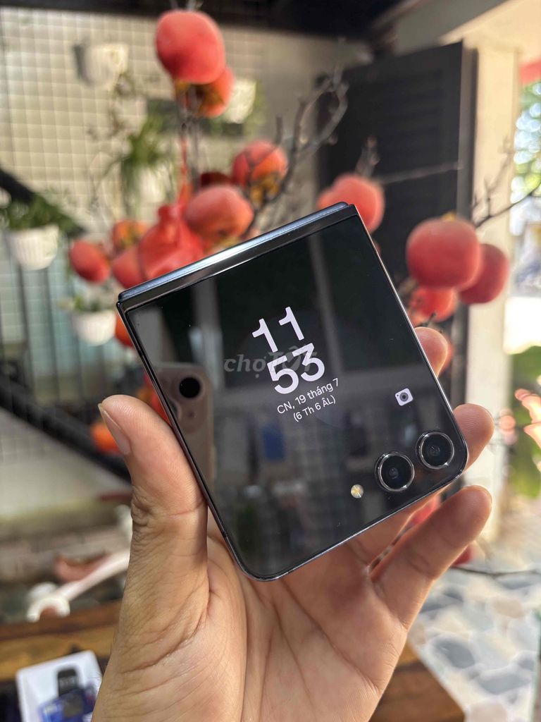 Samsung Galaxy Z Flip 5 256GB Đen Đã sử dụng. Mua bán Điện thoại tại Thành phố Buôn Ma Thuột Đắk Lắk được đăng bởi Hoàng Vũ hình 1