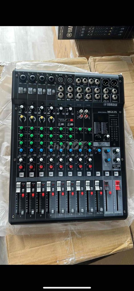 thanh lý Mixing Yamaha MG12X xịn