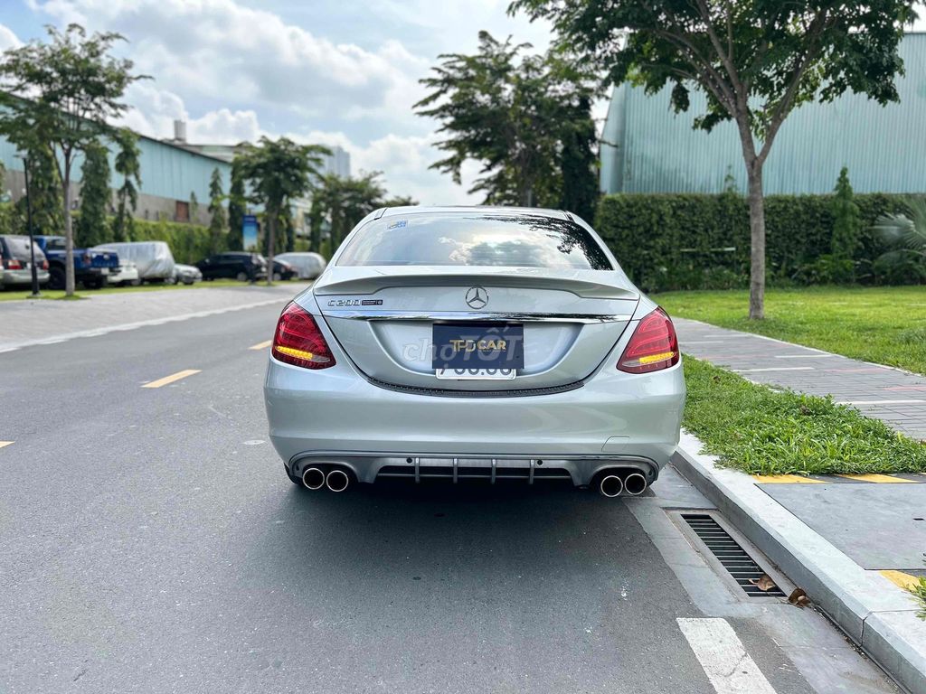 Mercedes Benz C200 Sản xuất 2016. Mua bán Ô tô tại Quận Bình Tân Tp Hồ Chí Minh được đăng bởi Lê Minh Quý hình 5