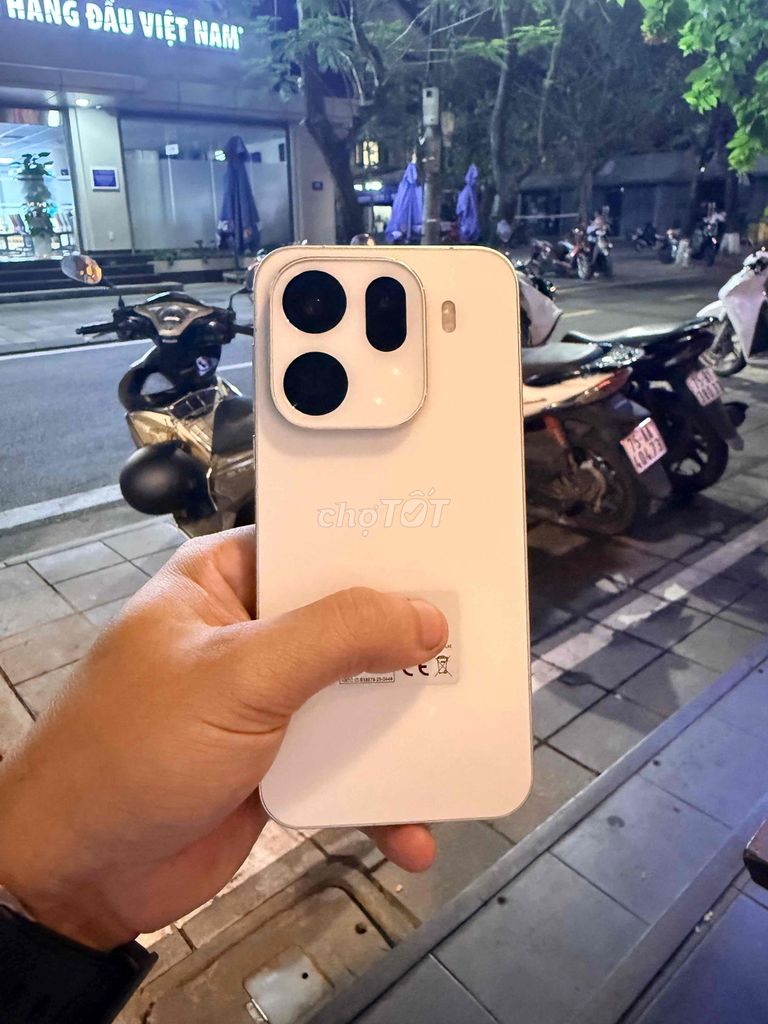 Oppo find x9 pro trắng 16/512 quốc tế fullbox. Mua bán Điện thoại tại Thị xã Hương Thủy Thừa Thiên Huế được đăng bởi Linh hình 1