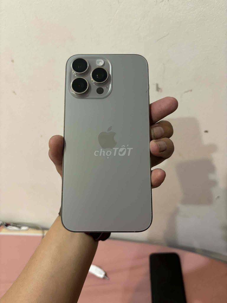 Apple iPhone 15 Pro Max Tự nhiên  1 tb  màn lk. Mua bán Điện thoại tại Quận Đống Đa Hà Nội được đăng bởi kim hình 1