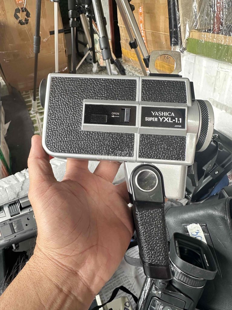Máy quay phim Yashica Super YXL-1.1 Rất mới. Mua bán Máy ảnh, Máy quay tại Thành phố Biên Hòa Đồng Nai được đăng bởi đặng quang tuyến hình 1