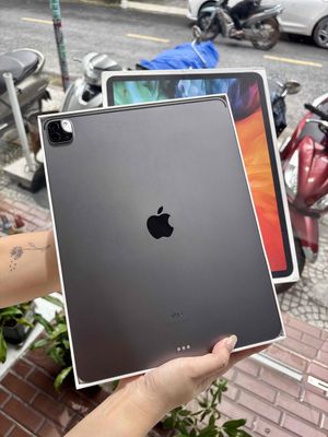 iPad Pro 2020 12.9in 128Gb Grey FullBox. Mua bán Máy tính bảng tại Quận Thanh Khê Đà Nẵng được đăng bởi Hoàng Kim store