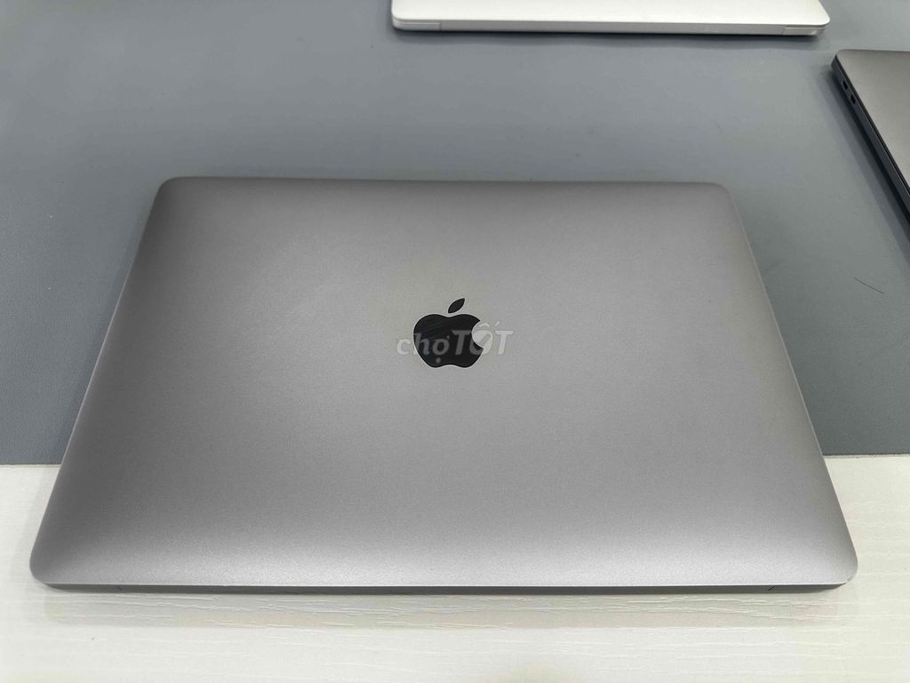 MACBOOK PRO 2020 i5 8/256G pin cao sạc 11L