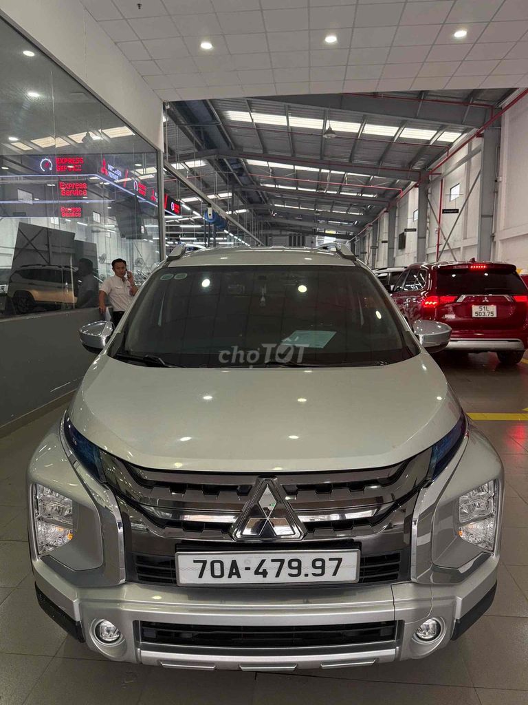 Mitsubishi Xpander Cross 2020 AT - 71000 km. Mua bán Ô tô tại Quận 7 Tp Hồ Chí Minh được đăng bởi Quốc Anh hình 1