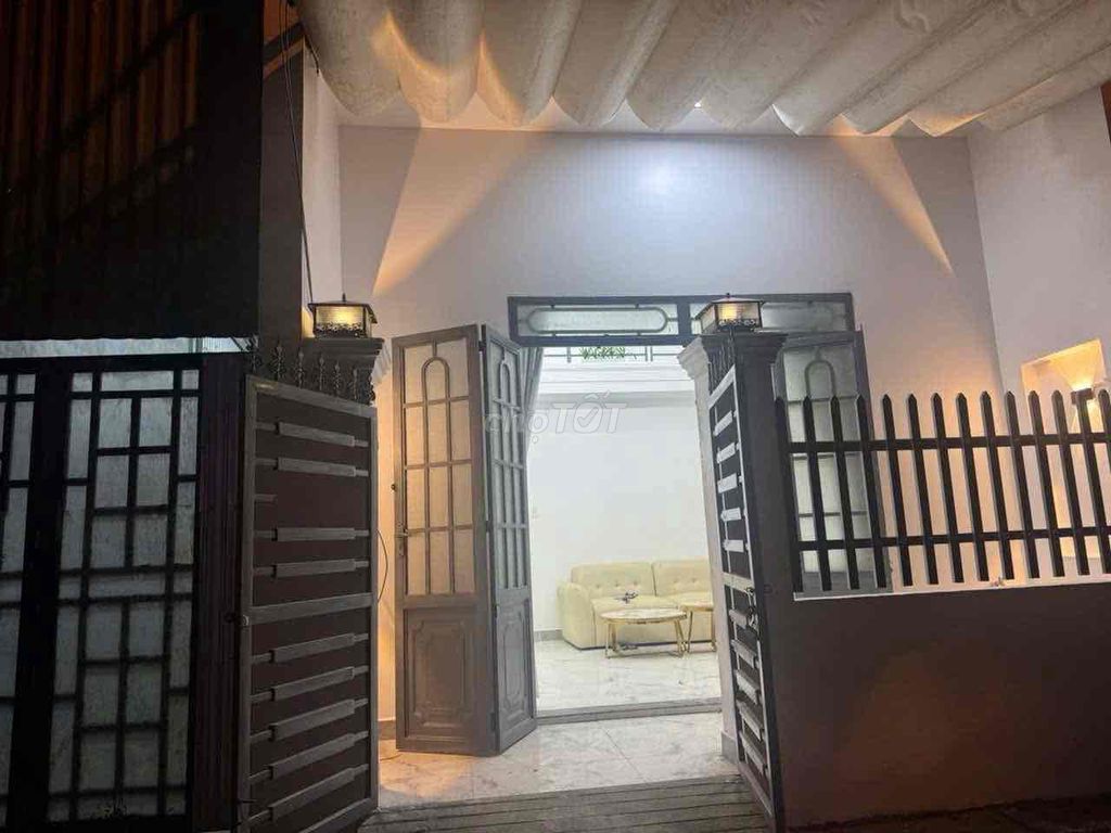 nhà c4 Đặng Chiêm gần chợ Thanh Vinh