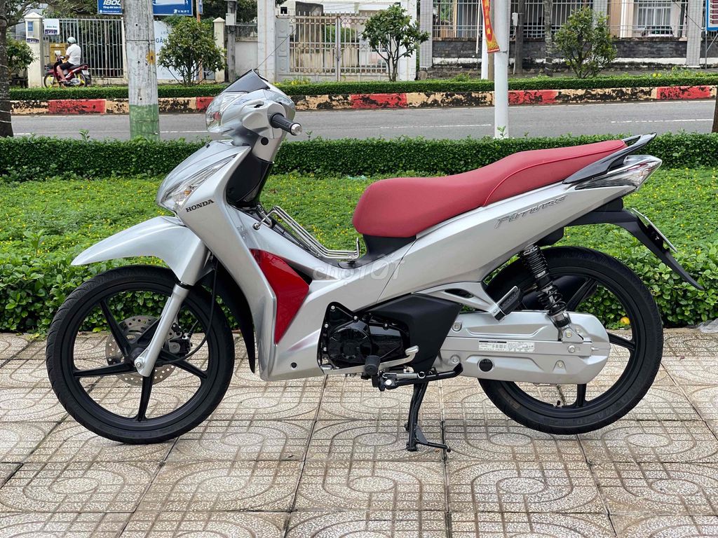 Honda Future 125 Fi bánh mân thắng đĩa. Mua bán Xe máy tại Huyện Châu Đức Bà Rịa - Vũng Tàu được đăng bởi Lý Gia Tuấn hình 1