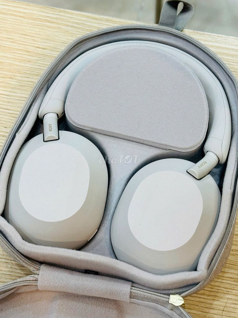 Tai nghe Sony WH-1000XM5 chính hãng BH 5.2026. Mua bán Tivi, Âm thanh tại Quận Đống Đa Hà Nội được đăng bởi Thế Hoàng hình 1