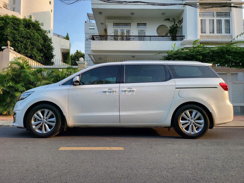 Kia Sedona 2016 Luxury 78.000km. Mua bán Ô tô tại Quận 10 Tp Hồ Chí Minh được đăng bởi Anh Thanh hình 6