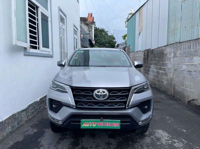 Fortuner 2021, 49 ngàn km,thơm mùi mới,sơn zin 95%. Mua bán Ô tô tại Thành phố Thủ Đức Tp Hồ Chí Minh được đăng bởi A.Phúc