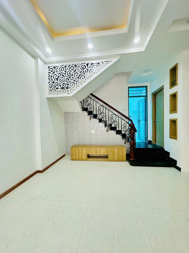 Сдается в аренду ФАСАД СКЛАДНОГО ДОМА, 179 Thanh Loc 16, P. Thanh Loc, район 12