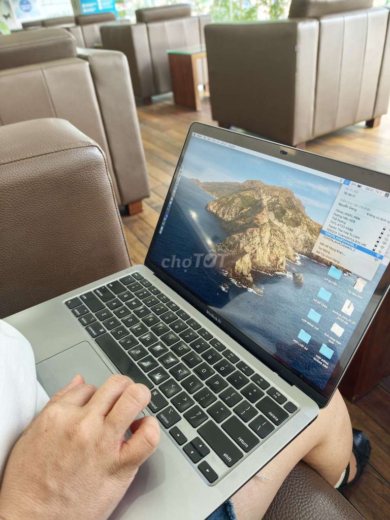 Apple MacBook Air Retina 13-inch 2020 i3 8GB Xám. Mua bán Laptop tại Quận Nam Từ Liêm Hà Nội được đăng bởi Thắng hình 1