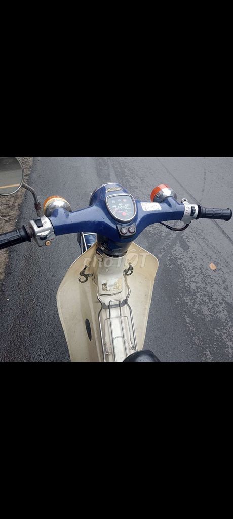 Honda Cub 92 đèn lòi Fi fun xăng điện zin trùm mền. Mua bán Xe máy tại Quận 10 Tp Hồ Chí Minh được đăng bởi văn phúc  hình 5