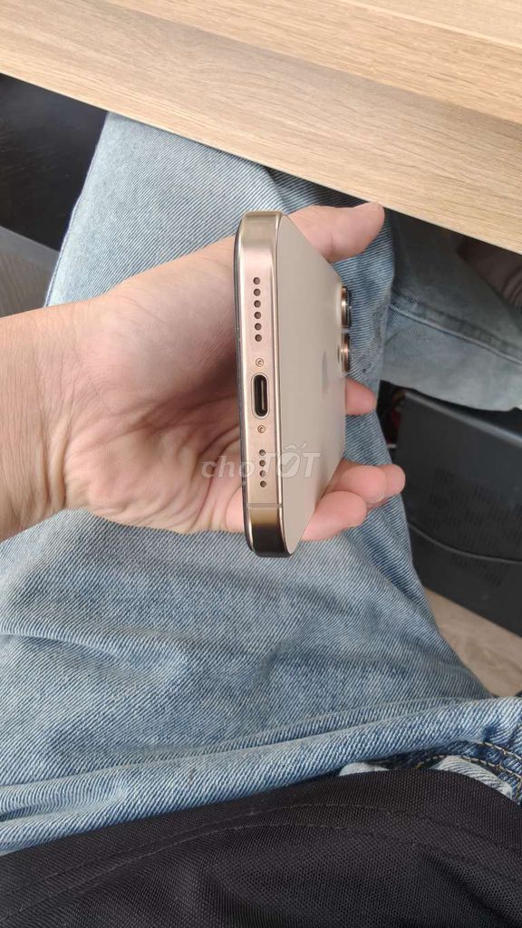 iPhone 16 Pro Max Vàng 120Hz Like New. Mua bán Điện thoại tại Huyện Việt Yên Bắc Giang được đăng bởi Anh Đức hình 1