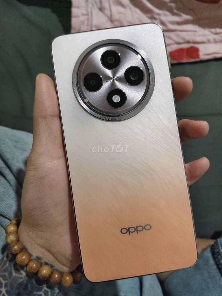 Oppo Reno12F Vàng Đồng Màn lô đã bị trổ mực. Mua bán Điện thoại tại Quận 12 Tp Hồ Chí Minh được đăng bởi huỳnh ngân hình 1