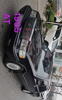 Crown Royal Saloon 1995. Mua bán Ô tô tại Quận Tây Hồ Hà Nội được đăng bởi Lâm