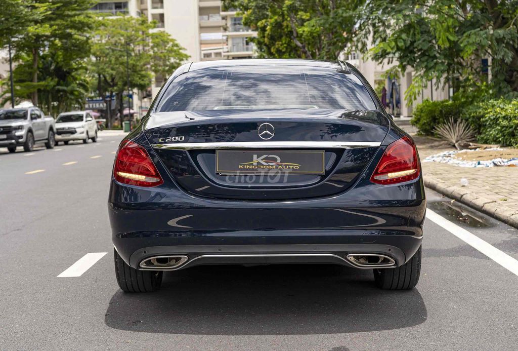 C200 model 2018 xanh cavansite cá nhân 1 chủ đẹp. Mua bán Ô tô tại Quận 7 Tp Hồ Chí Minh được đăng bởi Dương Phương hình 3