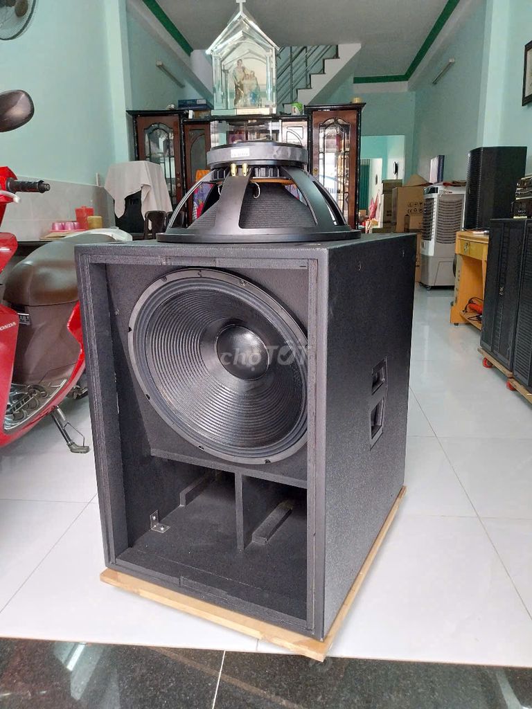 Loa sub hơi bass 5t côn 100 vỏ ván ép-mới. Mua bán Tivi, Âm thanh tại Quận 12 Tp Hồ Chí Minh được đăng bởi Tiến Dũng audio hình 1