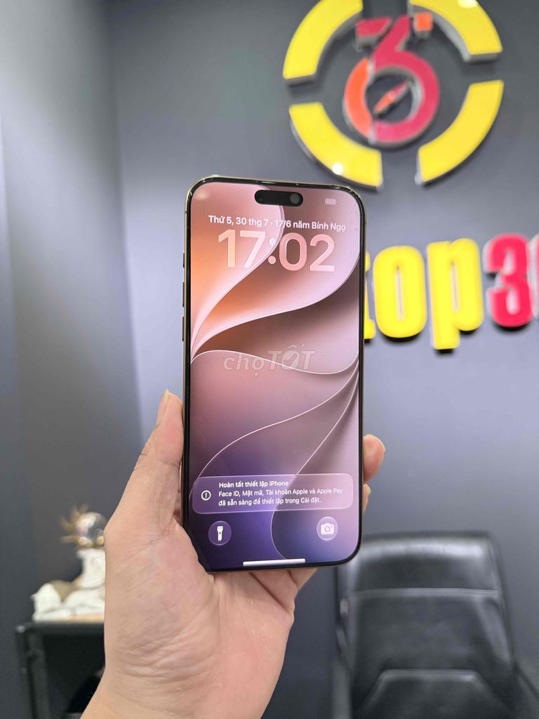 iPhone 16 Pro Max 256GB Zin Nguyên bản. Mua bán Điện thoại tại Quận Đống Đa Hà Nội được đăng bởi Tùng Táo Hanoi Mobile hình 1