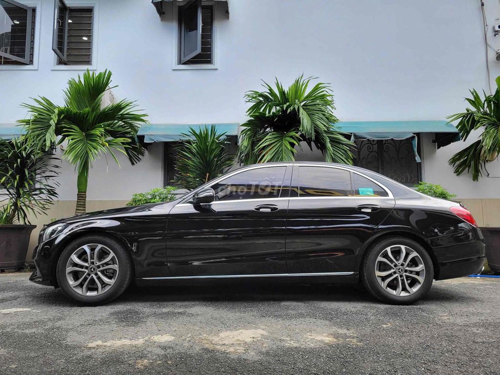 Mercedes Benz C Class 2018 C200 - 81000 km. Mua bán Ô tô tại Quận Gò Vấp Tp Hồ Chí Minh được đăng bởi Thức hình 2
