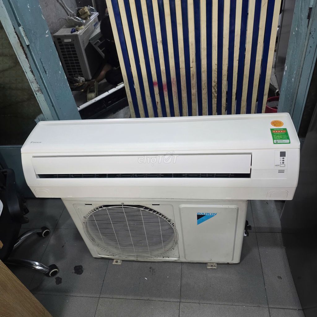 Máy lạnh Daikin 2HP mono Bền Bỉ - Bao công lắp. Mua bán Máy lạnh, điều hoà tại Quận 8 Tp Hồ Chí Minh được đăng bởi QUANG PHÁT hình 1
