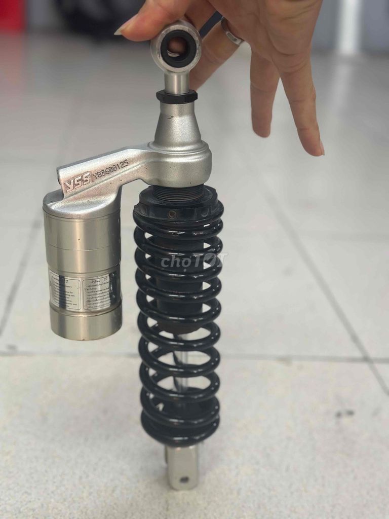 phuộc YSS gắn vario_mio-luvias. Mua bán Phụ tùng xe tại Quận 11 Tp Hồ Chí Minh được đăng bởi Lý Gia Thành hình 2