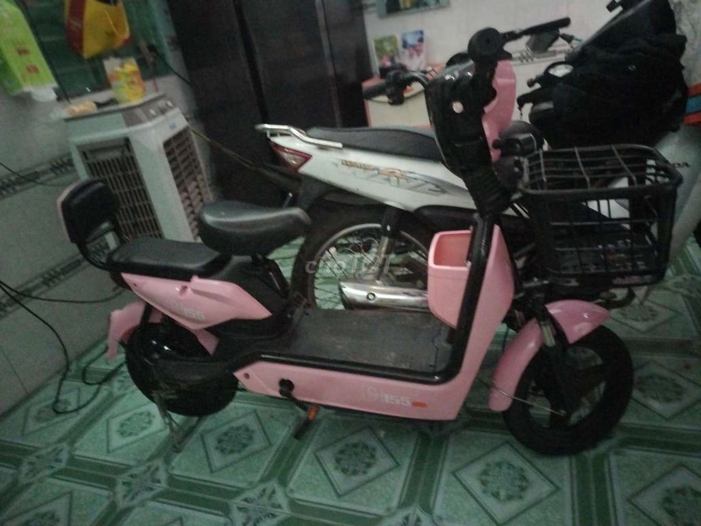 E cần bán xe đạp điện láp ráp mua đc khoảng 2tháng. Mua bán Xe điện tại Thành phố Thuận An Bình Dương được đăng bởi Nguyễn Thảo hình 3