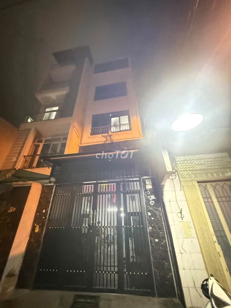 Дом 5 этажей, Ку Ся Фу Бинь, 11 округ, 3.5х12м, 5 спален