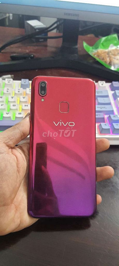 Vivo U1 ram 4+64 rựa mận tuyệt đẹp, full cn