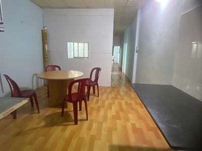Cho thuê nguyên căn tầng 1, nhà hẻm cụt trung tâm Q1, giá rẻ