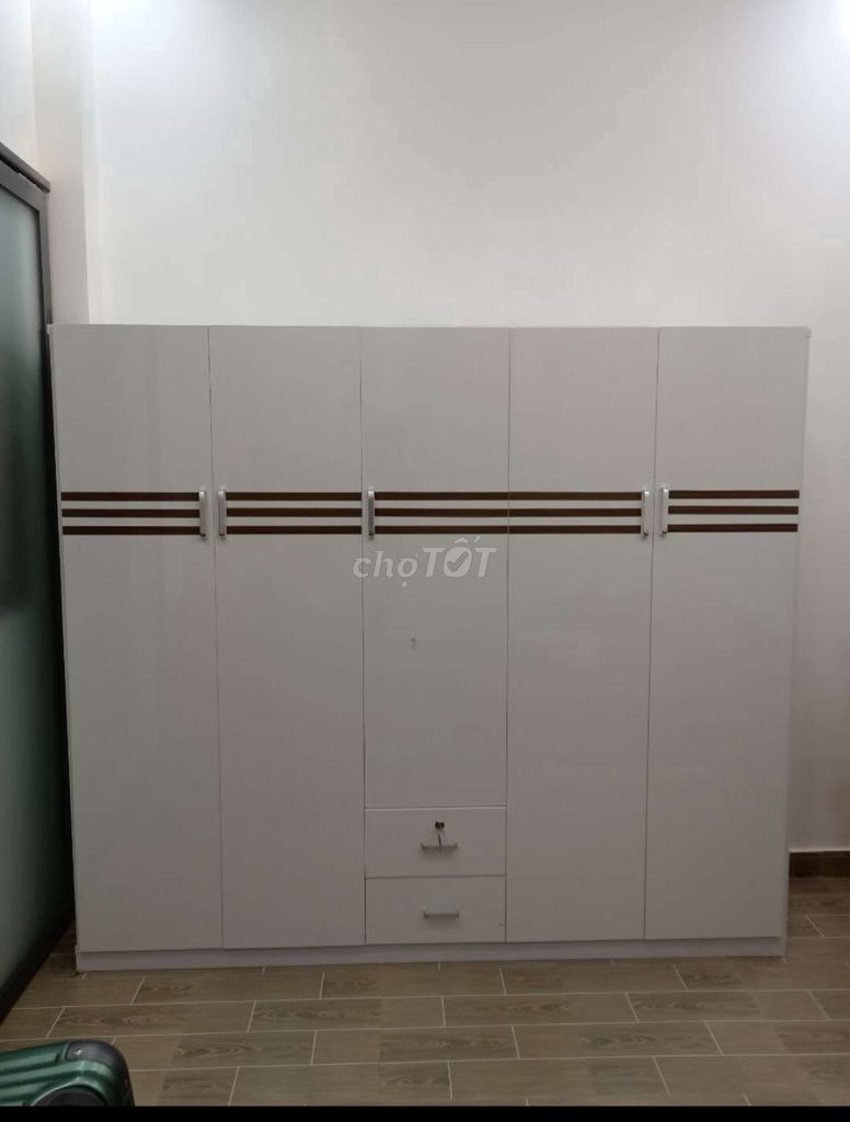 TỦ NHỰA ĐÀI LOAN 5 CÁNH MÀU TRẮNG DÁN CHỈ ÓC CHÓ. Mua bán Tủ, kệ gia đình tại Quận Gò Vấp Tp Hồ Chí Minh được đăng bởi Tủ nhựa đài loan hoàng quân hình 1