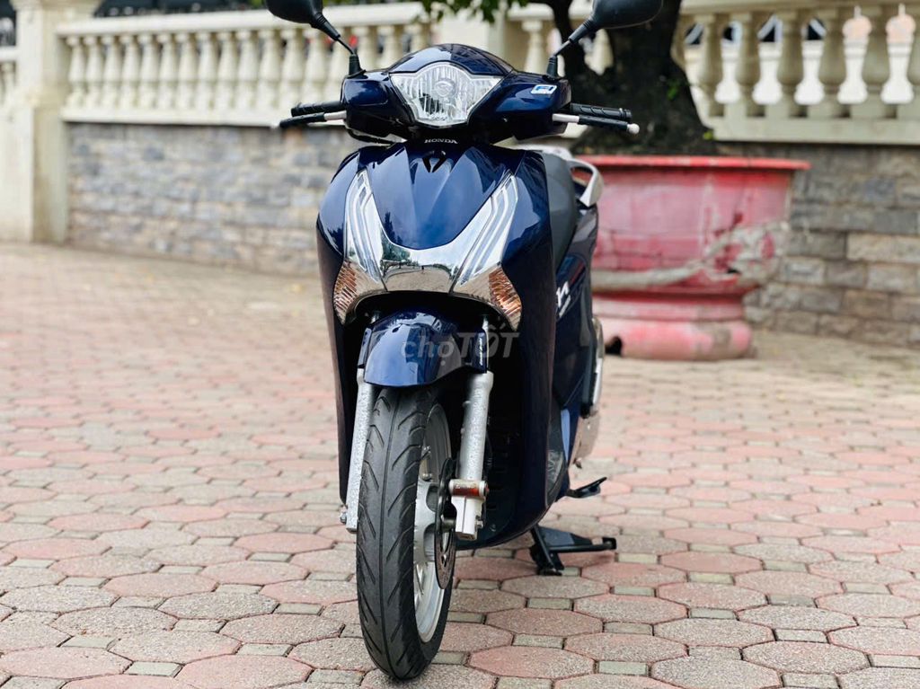 HONDA SH 125 MÀU XANH TÍM HÀNG HIẾM 1 CHỦ ĐI. Mua bán Xe máy tại Quận Nam Từ Liêm Hà Nội được đăng bởi TÙNG LÂM hình 6