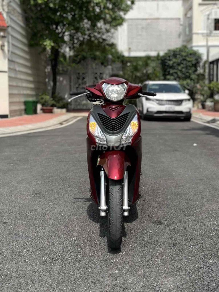 Cầm đồ thanh lý Honda Vision 2020 Smartkey BS:71C2. Mua bán Xe máy tại Quận 8 Tp Hồ Chí Minh được đăng bởi Tuấn Bon hình 1