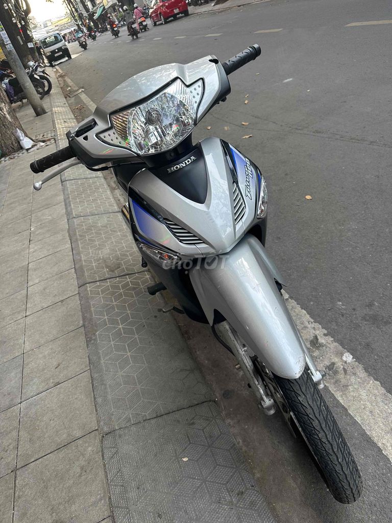 neo kim 2006 zin võ đầu cong. Mua bán Xe máy tại Quận Ninh Kiều Cần Thơ được đăng bởi Nguyễn Trọng Nhân hình 2