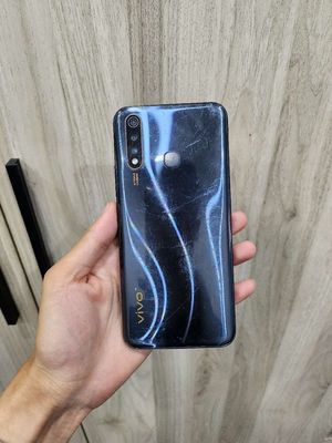 Muốn bán. Mua bán Điện thoại tại Quận Nam Từ Liêm Hà Nội được đăng bởi Giang Nga