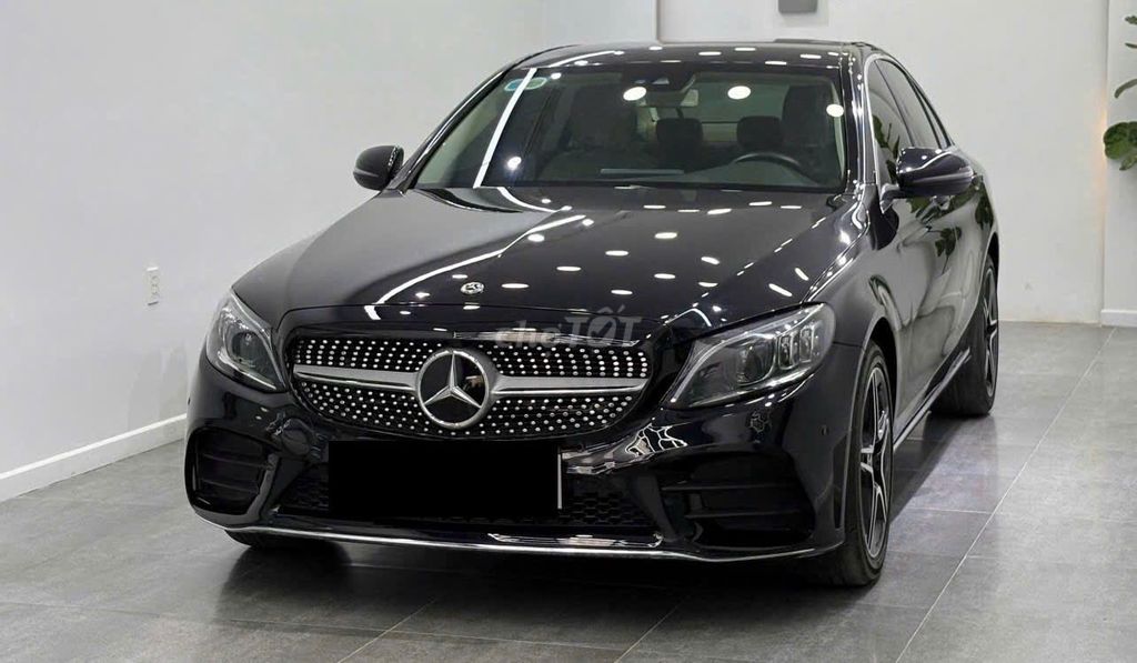 Gia Đình Cần Bán Mercedes C200 Exclusive - SX 2020. Mua bán Ô tô tại Quận Tân Bình Tp Hồ Chí Minh được đăng bởi Mr Bill hình 3