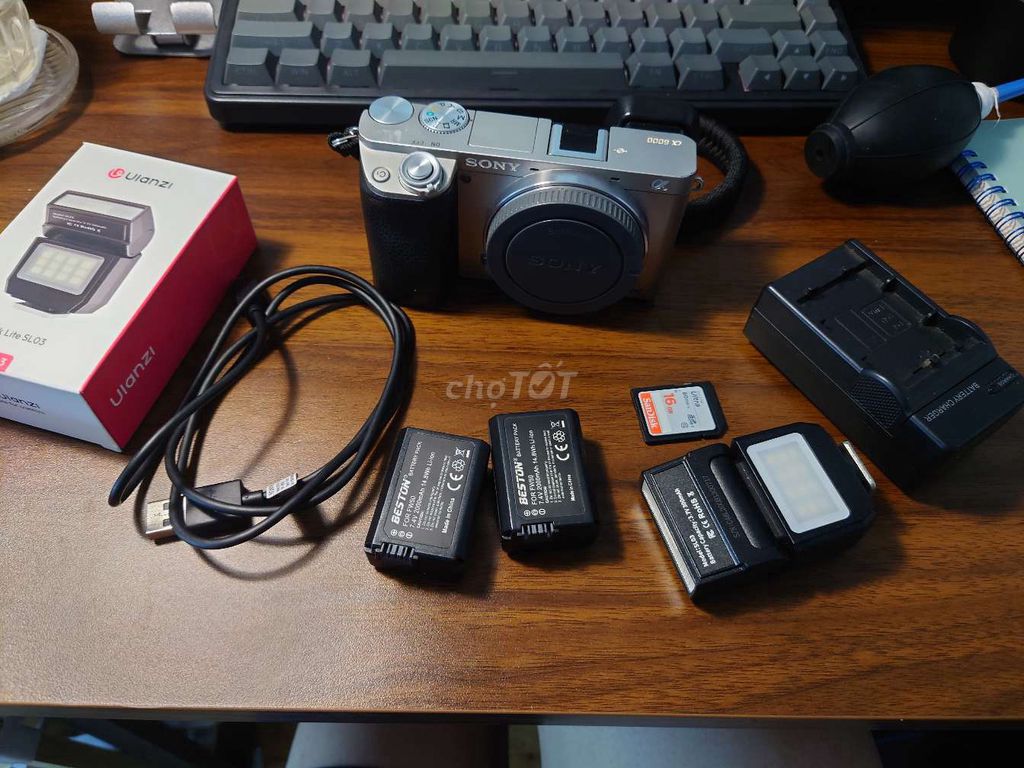 Body máy ảnh Sony A6000 Bạc. Mua bán Máy ảnh, Máy quay tại Thành phố Dĩ An Bình Dương được đăng bởi Hoàng Huy hình 1