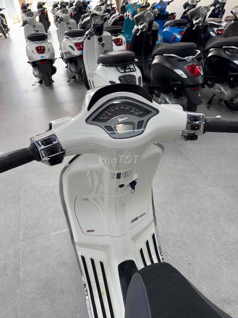 Vespa S150 2021 Trắng rin cực đẹp Hỗ trợ góp. Mua bán Xe máy tại Quận Cái Răng Cần Thơ được đăng bởi Cửa Hàng Xe Máy Quang Sang hình 4
