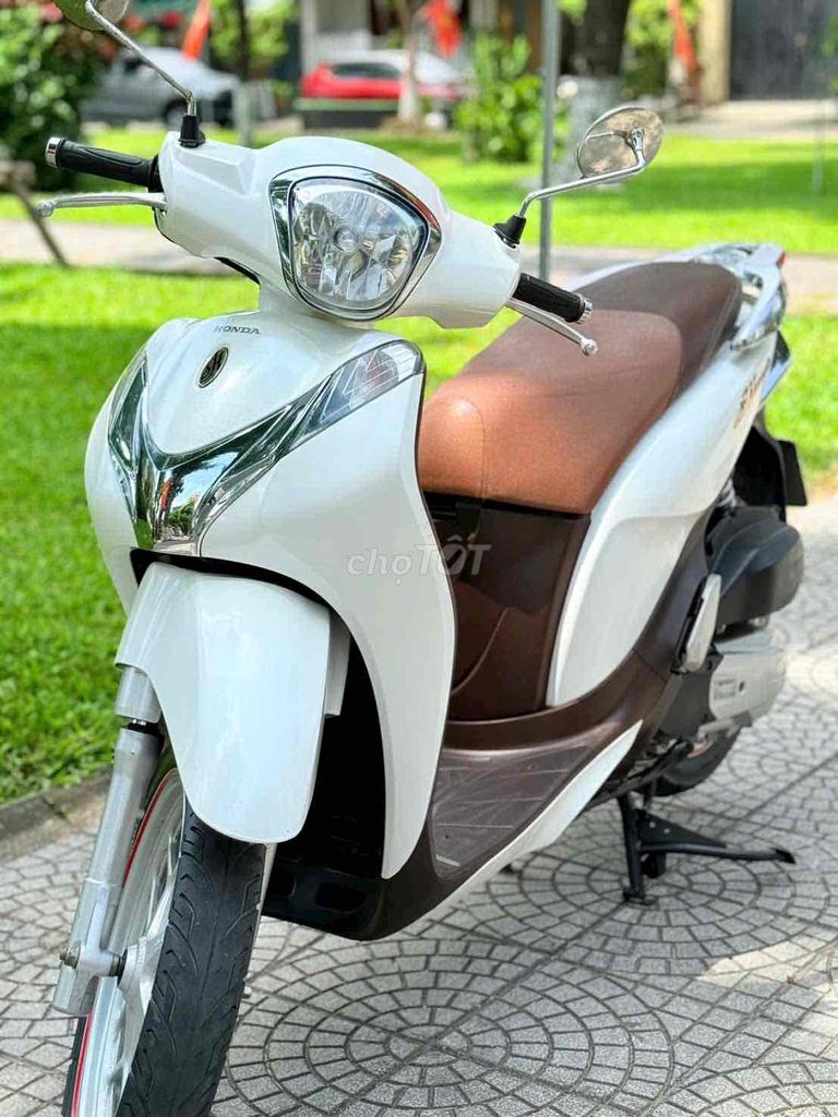 Honda SH Mode 2019 белый