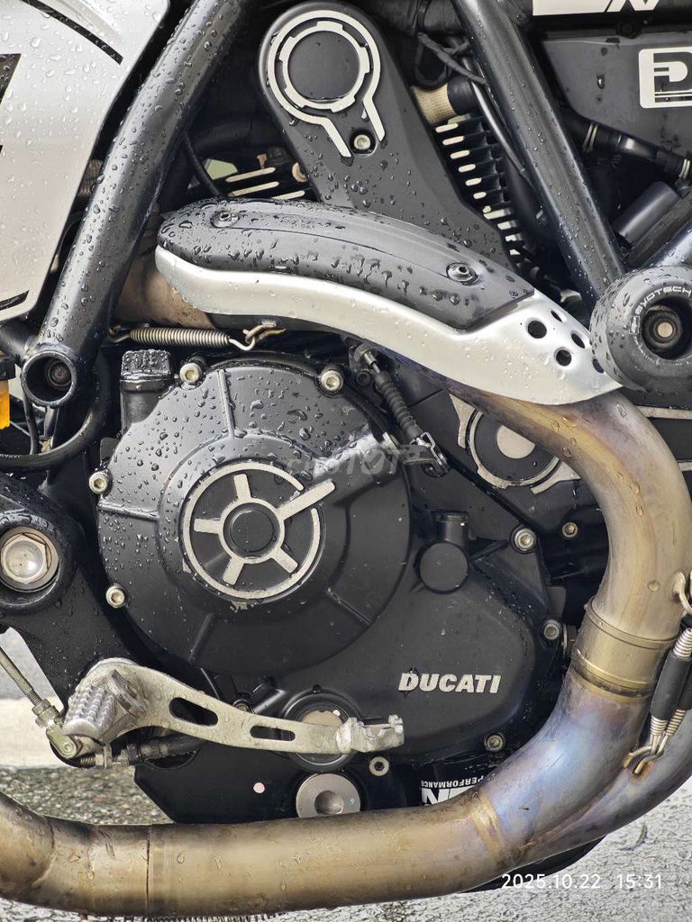 Ducati cafe racer chưa từng ra khỏi thành phố. Mua bán Xe máy tại Thành phố Thủ Đức Tp Hồ Chí Minh được đăng bởi Tonkin hình 9