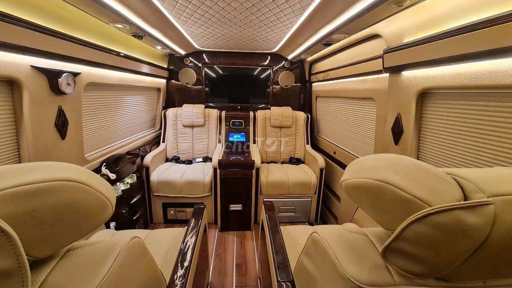 2018 10 Chỗ 2.4 Diesel  - 48 km. Mua bán Ô tô tại Quận 4 Tp Hồ Chí Minh được đăng bởi Minh Phương hình 11