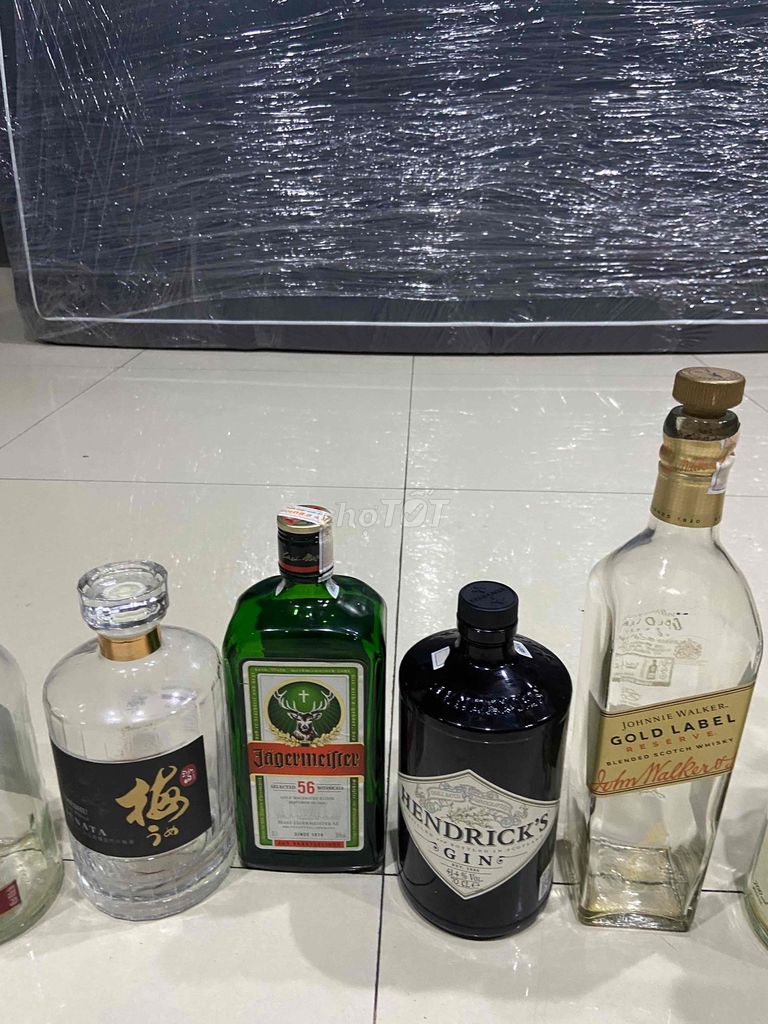 Vỏ chai rượu ngoại Thủy tinh. Mua bán Đồ sưu tầm, đồ cổ tại Quận Ngũ Hành Sơn Đà Nẵng được đăng bởi Gia Huy hình 1