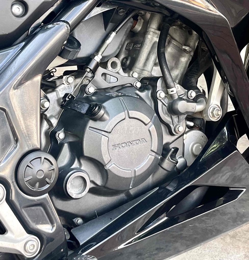 Honda CBR 150R 2018. Mua bán Xe máy tại Thành phố Vũng Tàu Bà Rịa - Vũng Tàu được đăng bởi Cao Trí hình 8