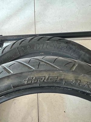 vỏ xe cbr. Mua bán Phụ tùng xe tại Thành phố Long Xuyên An Giang được đăng bởi Tú Lê