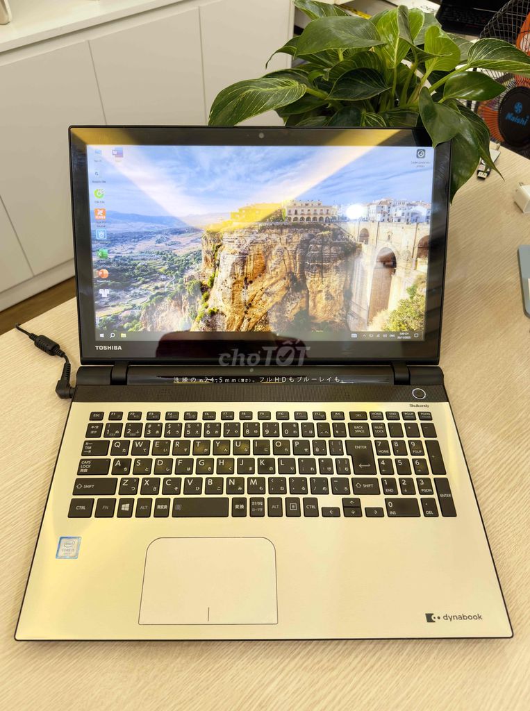 Toshiba Dynabook T55 i5-6200U 8GB/256GB cảm ứng. Mua bán Laptop tại Quận Hai Bà Trưng Hà Nội được đăng bởi Akiba shop hình 1