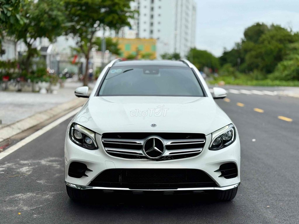 Mercedes Benz GLC Class 2018 300 4MATIC AT - 54000. Mua bán Ô tô tại Quận 6 Tp Hồ Chí Minh được đăng bởi Quang Thuận Quân hình 2