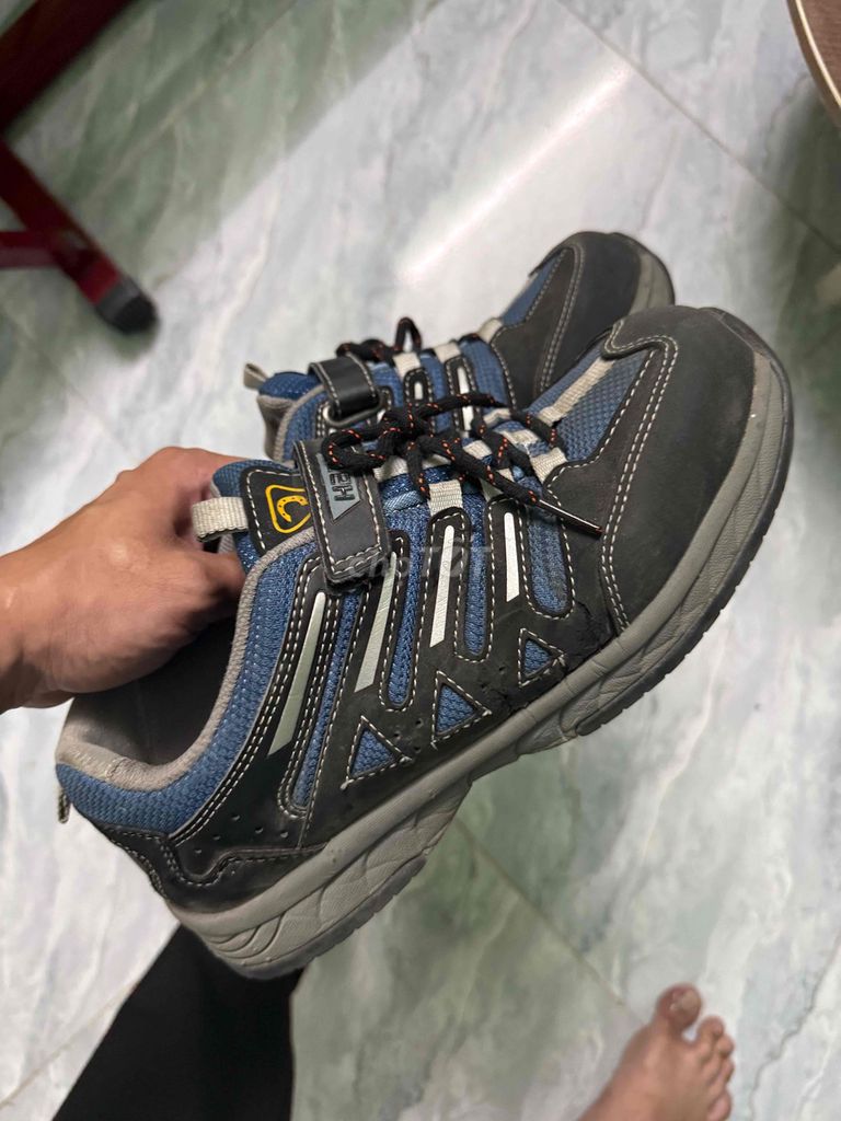 Giày bảo hộ Hans size 40 Xanh Đen. Mua bán Giày dép tại Thị xã Bến Cát Bình Dương được đăng bởi Trongp96 hình 1
