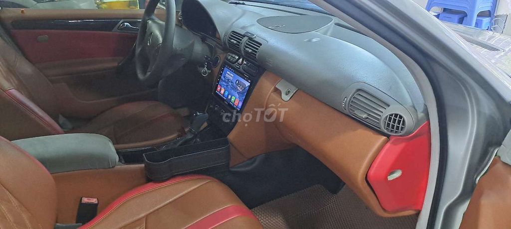 Xe mercedes C200 rất đẹp chạy rất êm đẳng cấp. Mua bán Ô tô tại Huyện Hóc Môn Tp Hồ Chí Minh được đăng bởi Huỳnh chí tâm hình 13