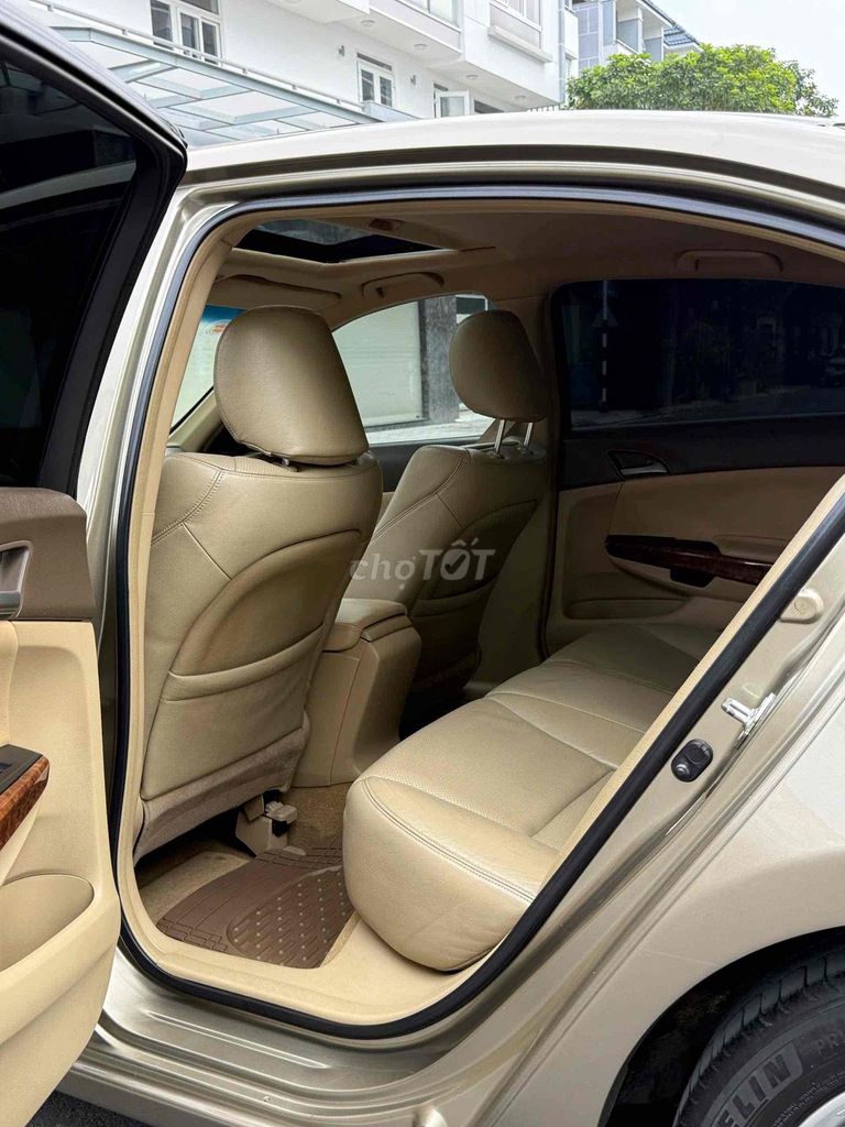 Honda Accord 2007 2.4L Vàng cát. Mua bán Ô tô tại Thành phố Thủ Dầu Một Bình Dương được đăng bởi  Trung Tin Used Car hình 12
