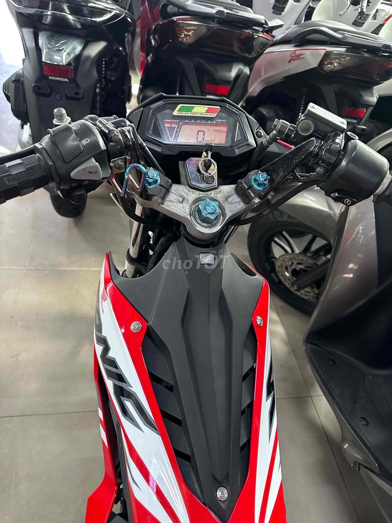 📌📣 Sonic trắng  đỏ rất đẹp. Hỗ trợ trả góp. Mua bán Xe máy tại Thành phố Huế Thừa Thiên Huế được đăng bởi Xe Máy Nhật Vy hình 2